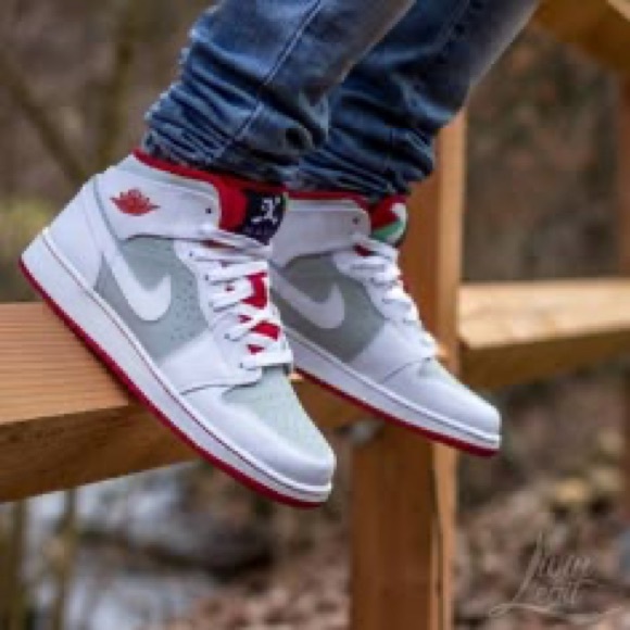 Jordan Other - Air Jordan 1 Mid youth 'Hare' 2015
